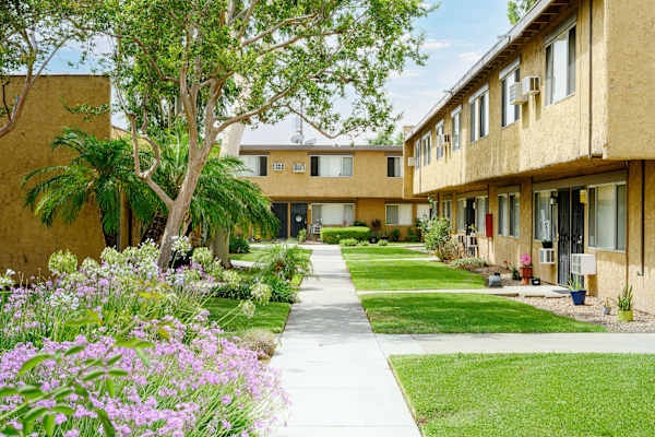 La Puente Garden Apts property